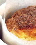 Сырное суфле с ветчиной в бумажном воротнике