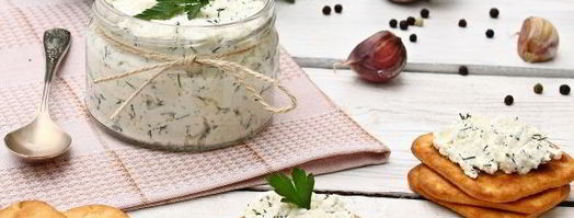 творог с чесноком и зеленью. Шаг 7