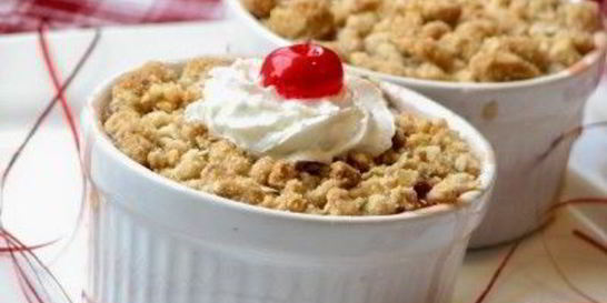 Вишневый крамбл