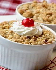 Вишневый крамбл