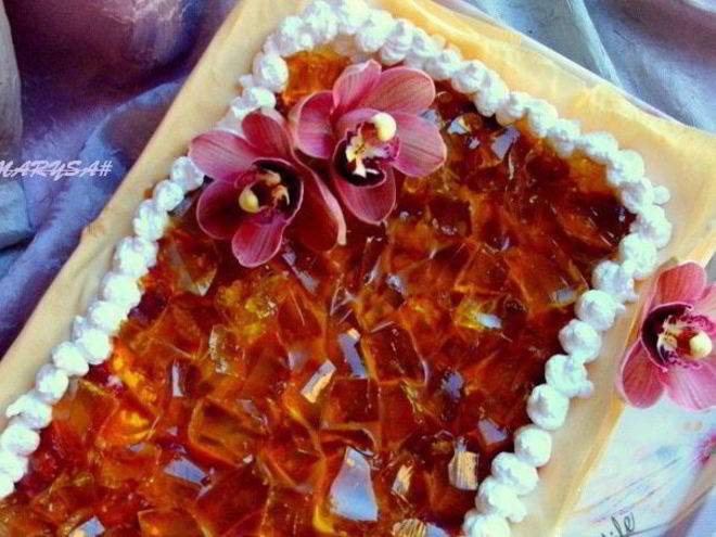 Рецепт янтарного мильфея с земляникой