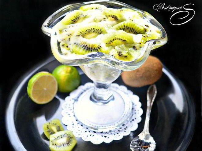 Рецепт экзотического десерта из пудинга и киви