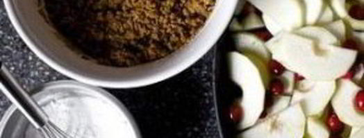 запеченные груши с посыпкой из теста. Шаг 3