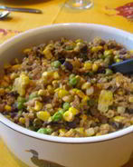 Гарнир из риса с кукурузой и фасолью