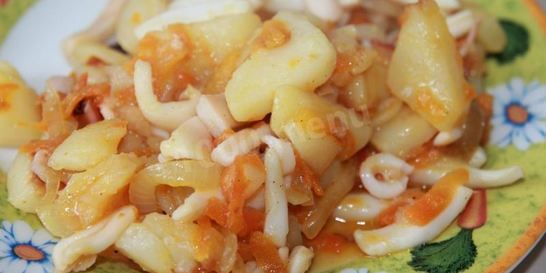 Картофель с кальмарами