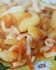 Картофель с кальмарами