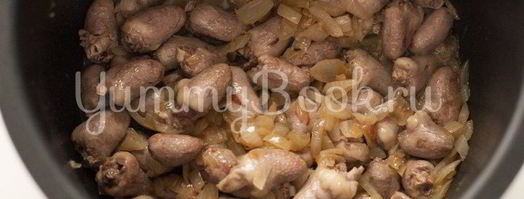 картофель с куриными сердечками в мультиварке. Шаг 2
