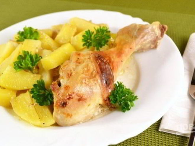 Рецепт картофеля с курицей в духовке