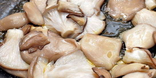 Картофель с вешенками