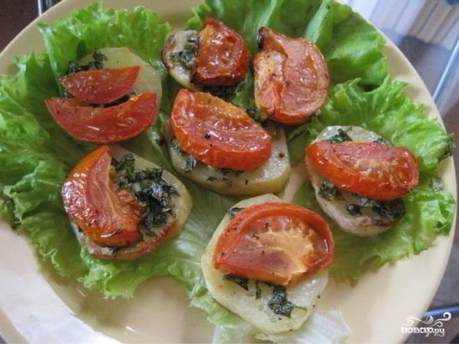 Рецепт картофеля в духовке с помидорами