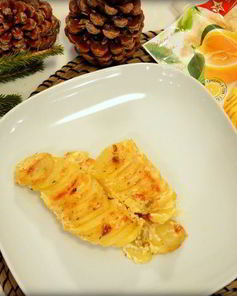 Картофель в сливочном соусе с чесноком