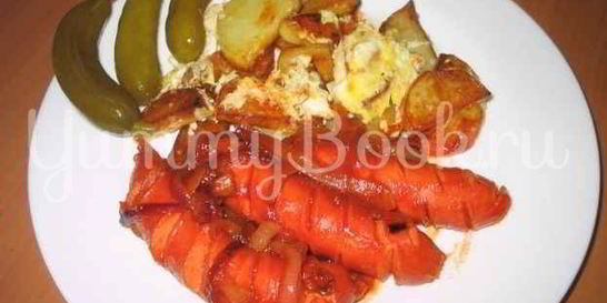 Картофель жареный с сосисками