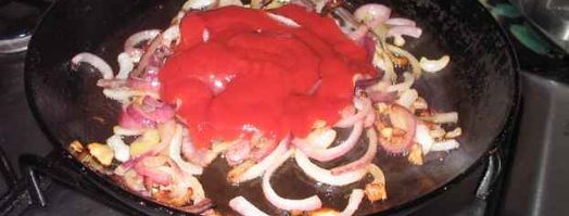 картофель жареный с сосисками. Шаг 5