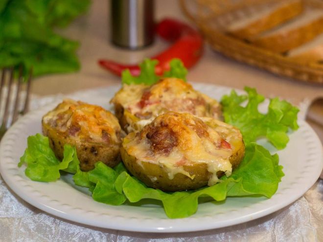 Рецепт картофельных лодочек в духовке с начинкой фаршем
