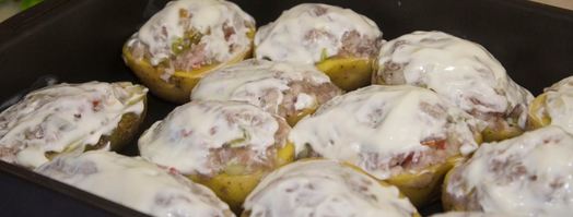 картофельные лодочки в духовке с начинкой фаршем. Шаг 11