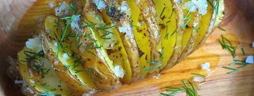 картошка-гармошка с салом в духовке. Шаг 8