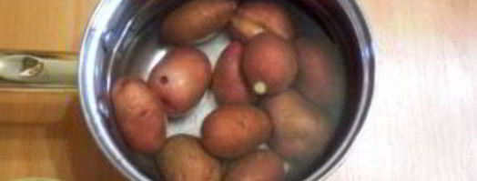 картошка под чесночным соусом в духовке. Шаг 2