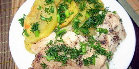 Картошка с куриными грудками в микроволновке