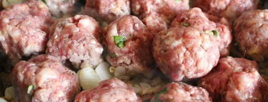 лапша с мясными фрикадельками в молочном соусе. Шаг 4