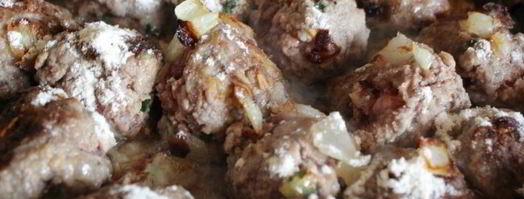 лапша с мясными фрикадельками в молочном соусе. Шаг 5