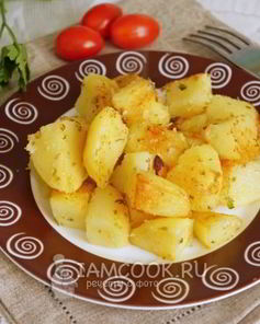 Обжаренный картофель с чесноком
