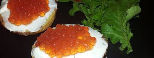 печеный картофель с красной икрой. Шаг 5