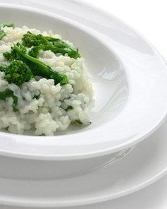 Рис с брокколи в сливочно-сырном соусе