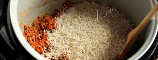 рис с фаршем и морковью в мультиварке. Шаг 6
