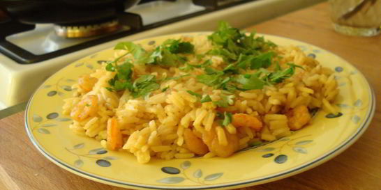 Рис с креветками и карри