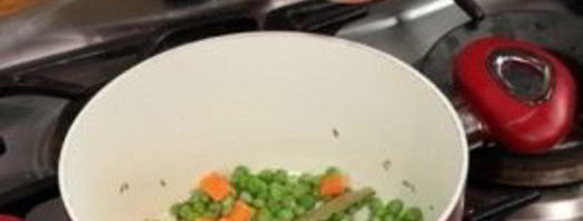 рис с морковью и горошком. Шаг 3