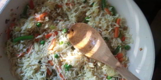 Рис с замороженными овощами