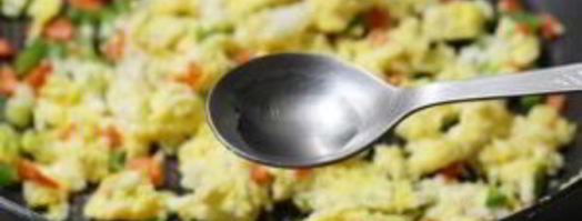 рис с жареными овощами и яйцом. Шаг 4