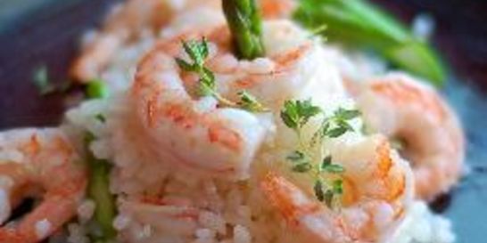 Рис со спаржей и креветками