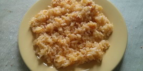 Рис жареный с морковью и луком