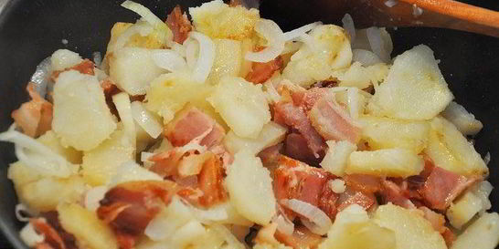 Жареная картошка с беконом