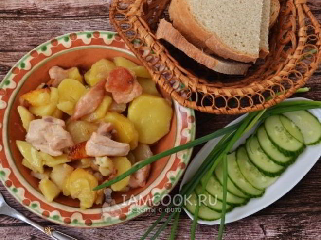 Рецепт жареной картошки с курицей в мультиварке