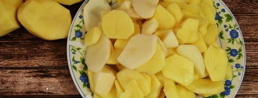 жареная картошка с курицей в мультиварке. Шаг 8