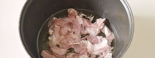 жареная картошка с мясом в мультиварке. Шаг 4