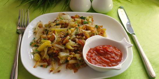 Жареная картошка с зеленью