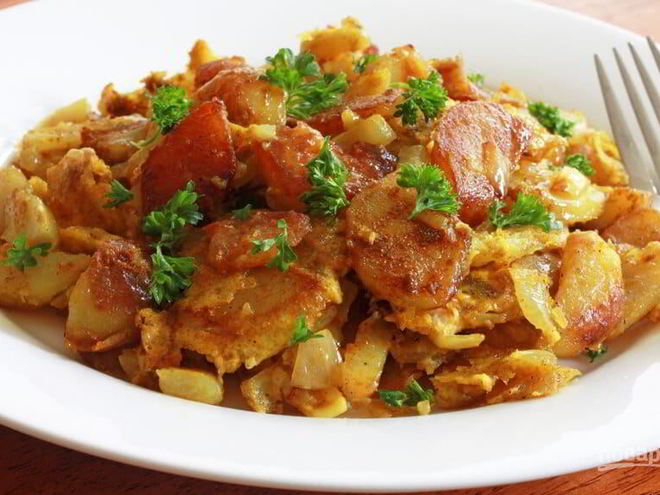 Рецепт жареного картофеля с луком