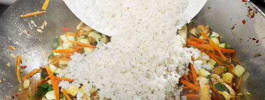 жареный рис с яйцом по-китайски. Шаг 6