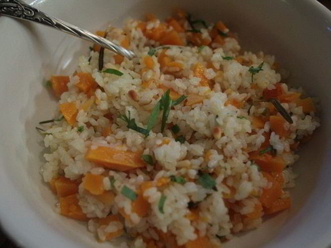 Рецепт зимнего риса с тыквой и кедровыми орехами