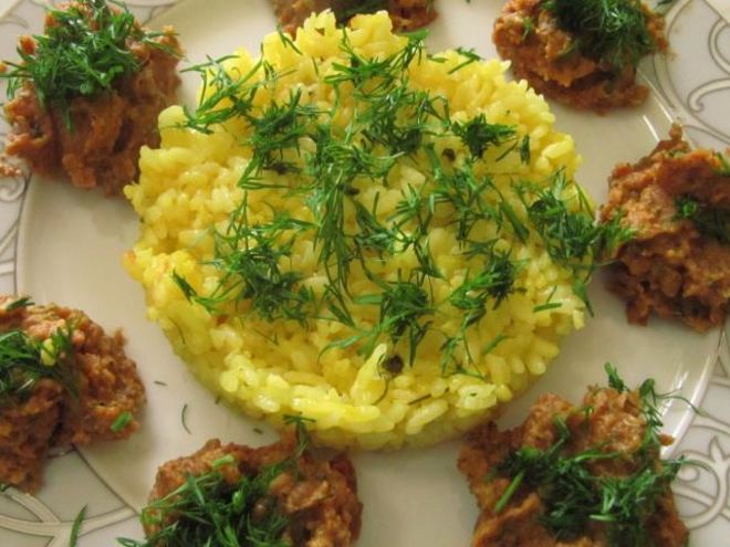 Рецепт золотистого риса с паштетом из маша