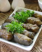 Долма в виноградных листьях