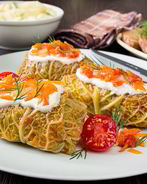 Голубцы из савойской капусты со сладким перцем