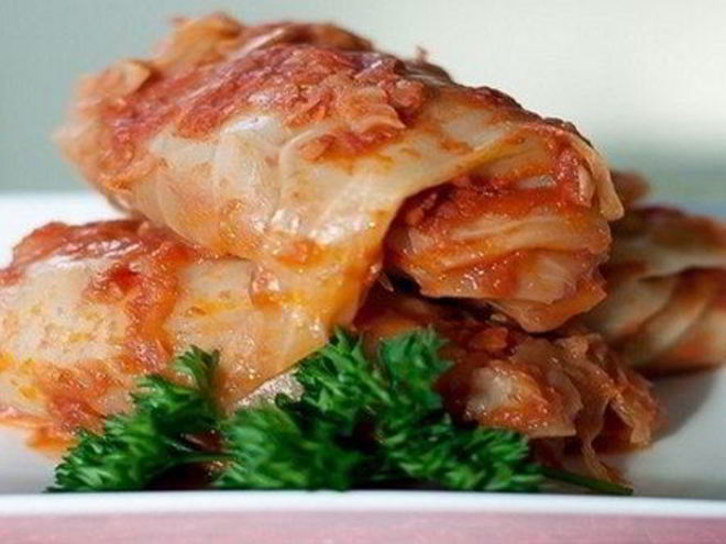 Рецепт голубцов в томатном соусе с квашеной капустой