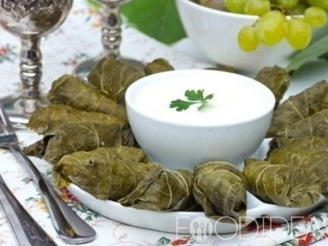 Рецепт голубцов в виноградных листьях