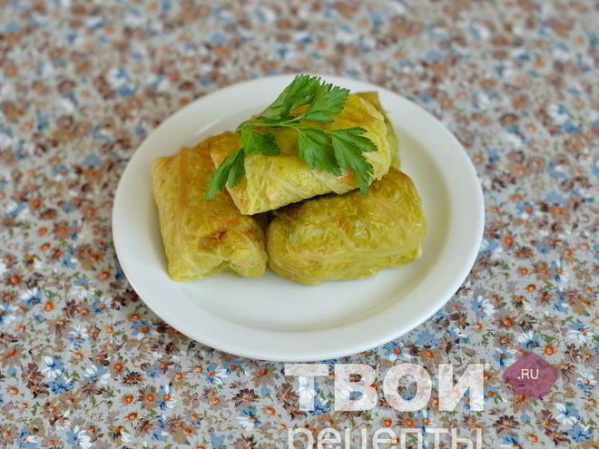Рецепт куриных голубцов в листьях савойской капусты