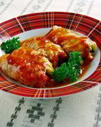 Жареные голубцы с томатным соусом