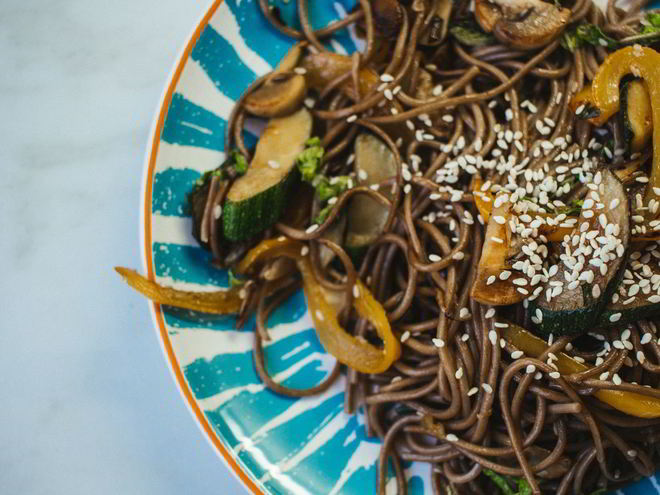 Рецепт гречневой лапши с овощами